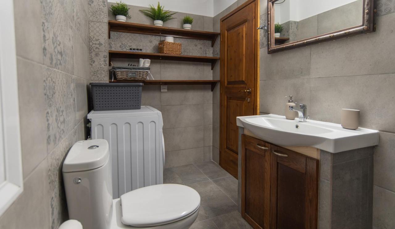 Central Calm Apartment أثينا المظهر الخارجي الصورة