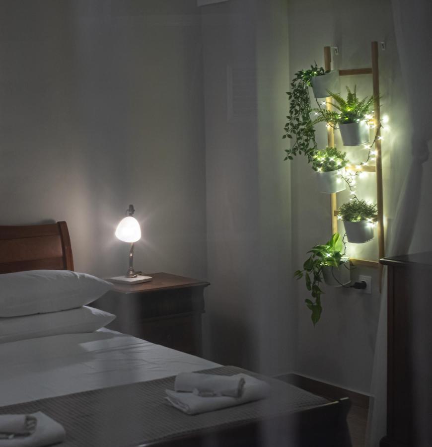 Central Calm Apartment أثينا المظهر الخارجي الصورة